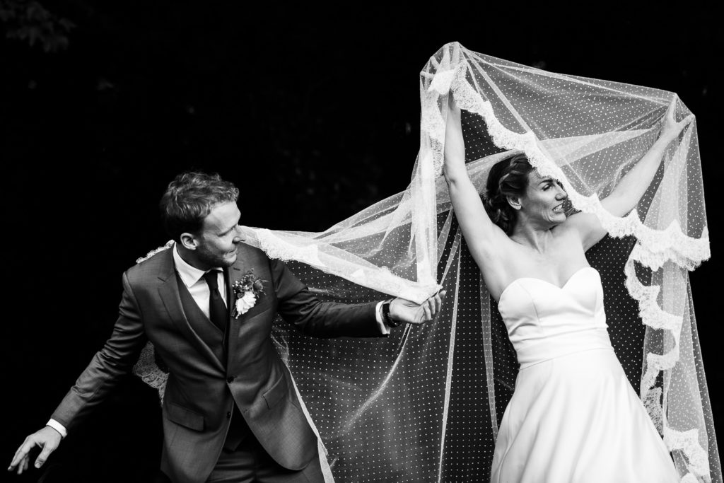 photos de couple - photographe mariage paris soirée